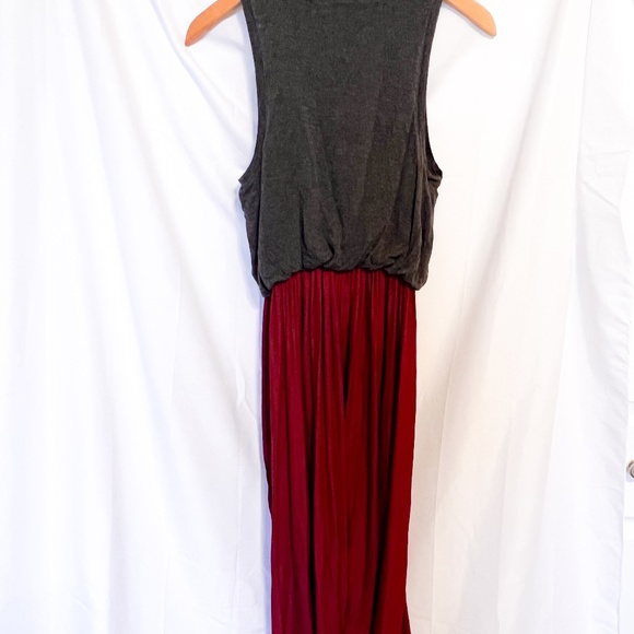 LOFT Petite Gray/Burgandy Maxi Dress 🍂Perfect for Fall🍂 - Picture 4 of 5
